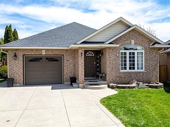 2nd image of 47 Hannah Cres