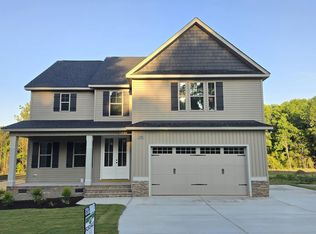 330 Freedom Ridge Dr, Smithfield, NC 27577