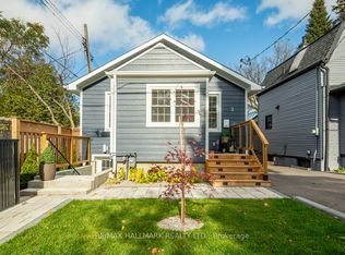 2 Freeman St, Toronto, ON M1N 2B8