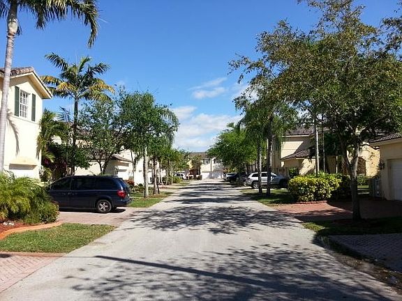 4th image of 5444 NW 112th Pl