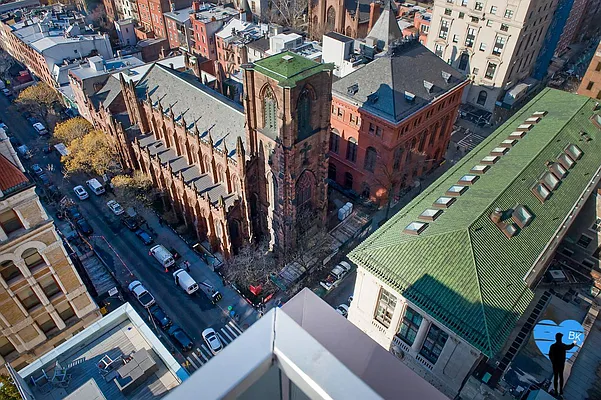 Rented by Next Door Realty NYC | media 13