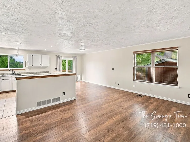 3060 Maverick Dr — Photo 6