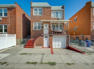 3915 Cypress Ave, Brooklyn, NY 11224