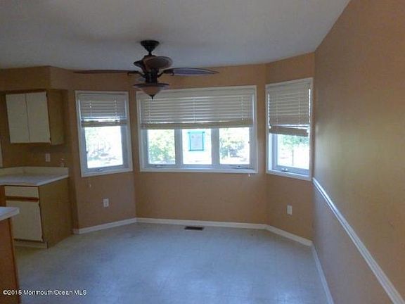 3rd image of 91 Orchid Ct #9G1
