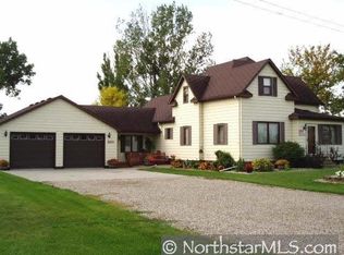 200 2nd St, Mooreton, ND 58061