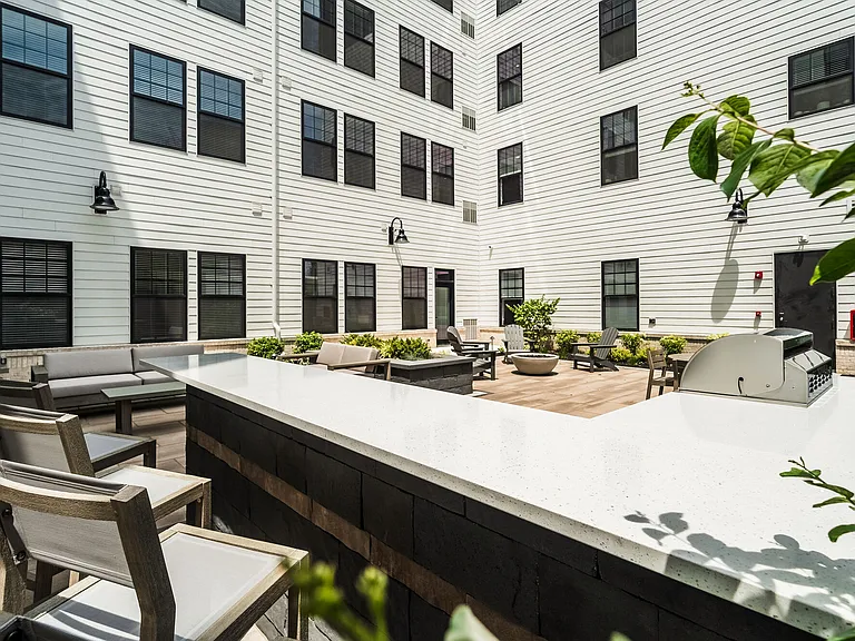 Taylor Flats — Photo 27