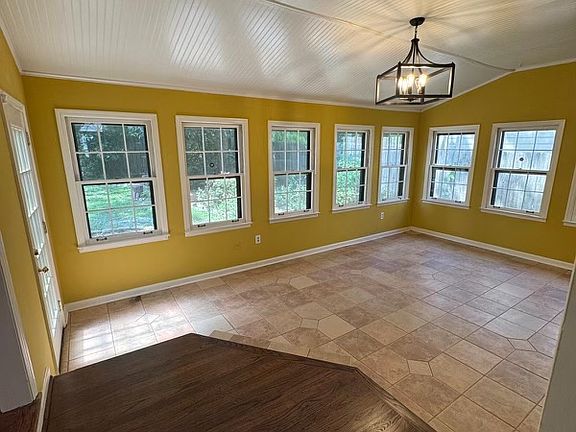 5th image of 983 Bridgegate Dr NE