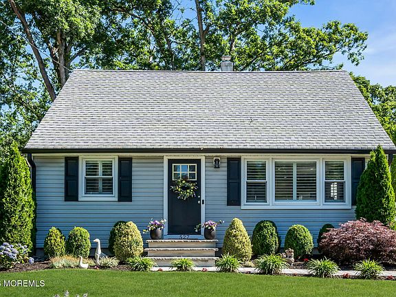 3rd image of 527 Prospect Avenue