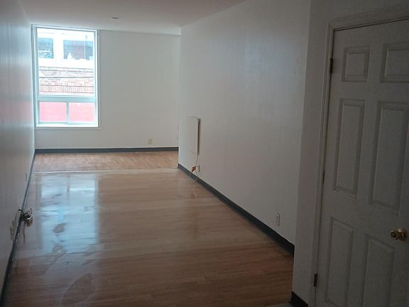 5th image of 307 Mulberry St #E