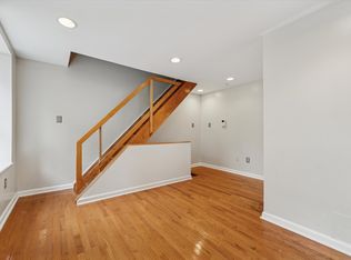 733 Carpenter St #C, Philadelphia, PA 19147