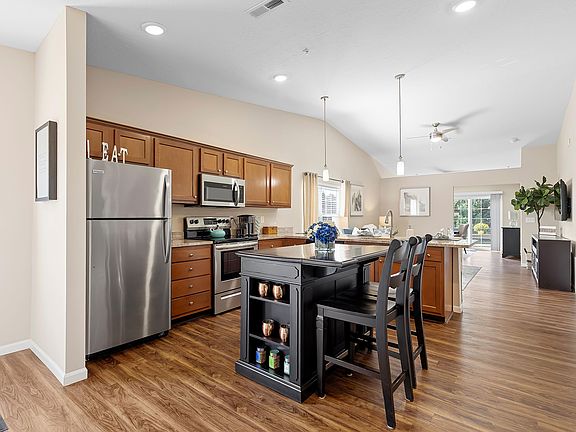 5th image of 130 Abbey Blvd #175