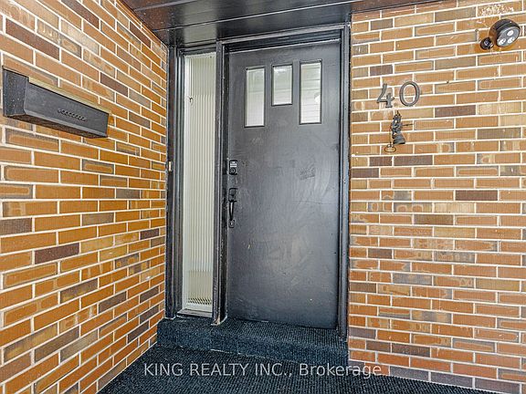 4th image of 40 Granton St