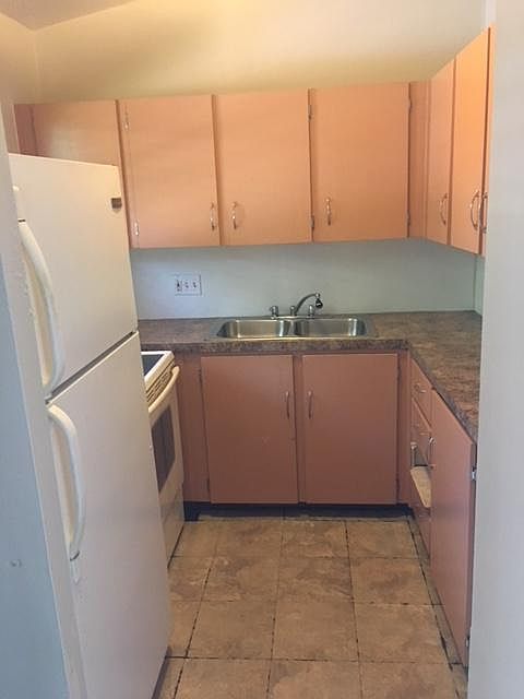 1st image of 1112 La Croix Ave #1112