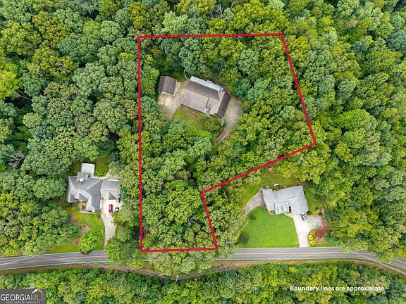 4th image of 387 Leonard Evans Rd