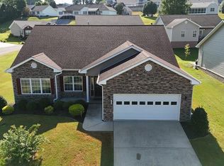 356 Paris Harbor Dr, Paris, TN 38242