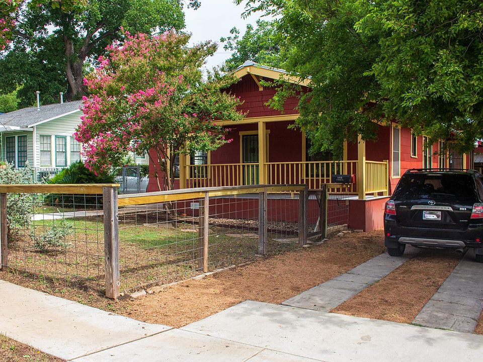 1st image of 1119 W Russell Pl