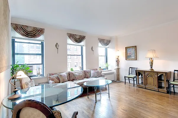 Sold by City Connections Realty | media 16