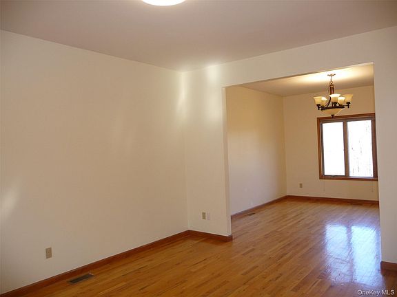 2nd image of 49 Lane Gate Drive