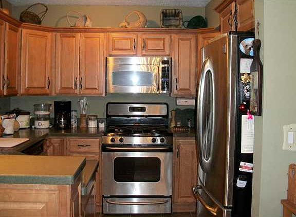 2nd image of 5 Woodlake Dr #5