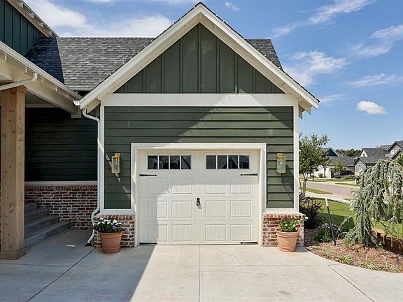 3rd image of 4416 NE 125th Ct