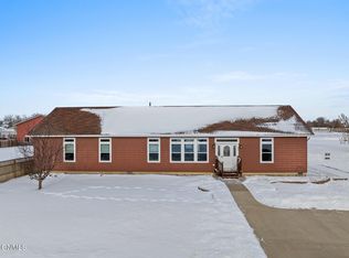 837 Pominville Ave, Fairview, MT 59221