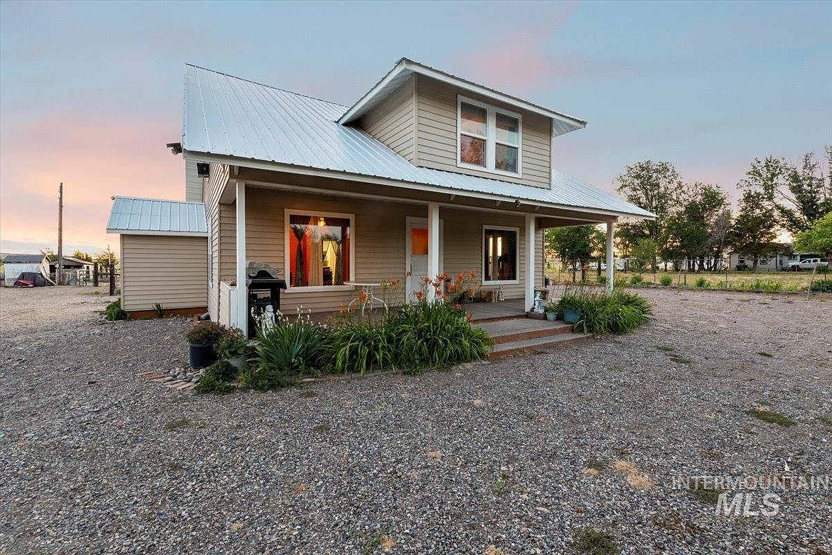 305 S Davis Rd, Hammett, ID 83627 MLS 98914793 Zillow
