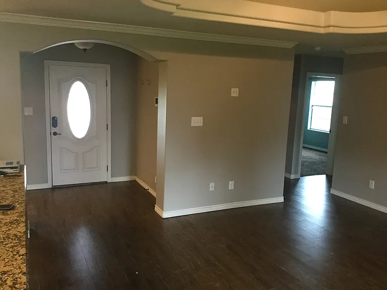 2909 Alice Ln — Photo 2