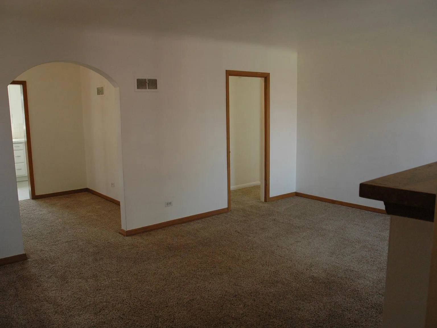 2 bed, 900 sqft, $1,750 — Photo 4