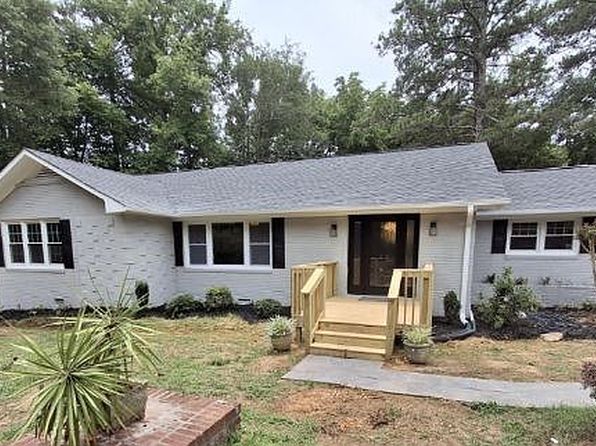 1641 Converse St