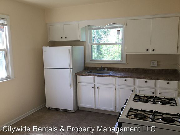 3rd image of 5471-A N Long Island Dr