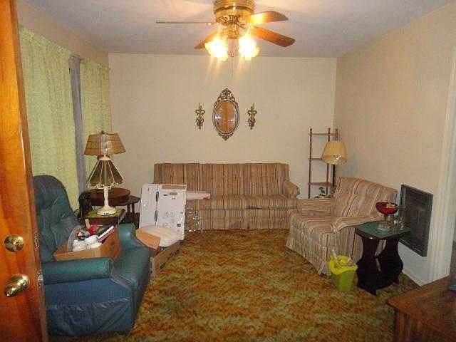 2nd image of 1709 Holly Dr