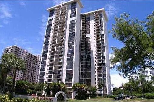 1st image of 18181 NE 31st Ct APT 2605