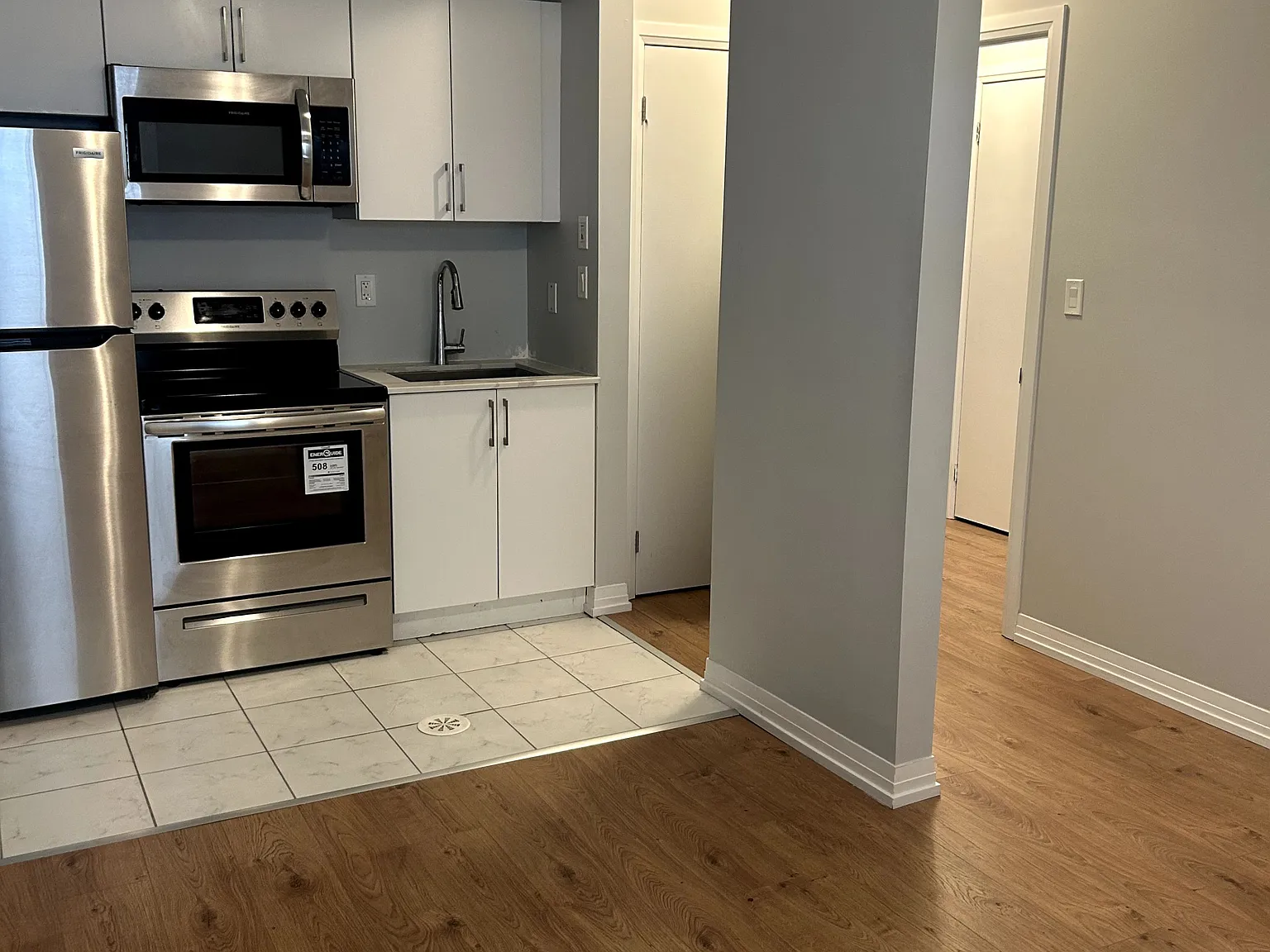 1 bed, $1,899 — Photo 3