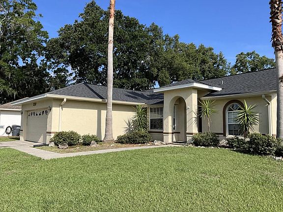 4th image of 2210 Lake Holloway Blvd