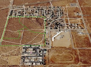 15800 Koch St, Mojave, CA 93501