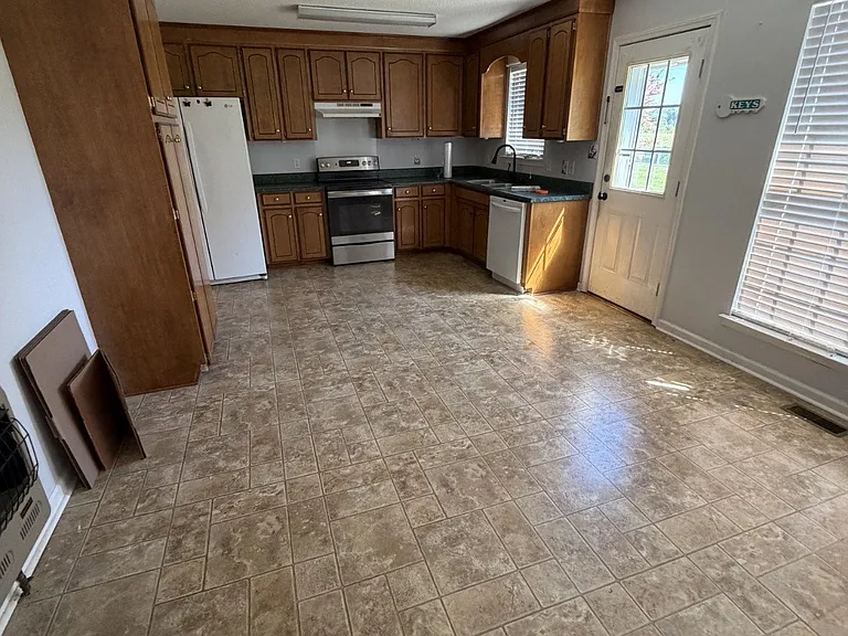133 Beaver Creek Dr — Photo 4