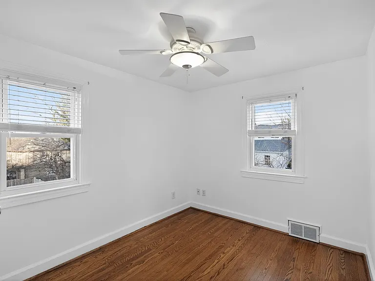 349 Kirks Ln — Photo 22