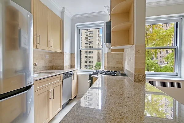 Rented by Stonehenge NYC LLC | media 5