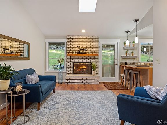 5th image of 1722 Leonie Ln NW