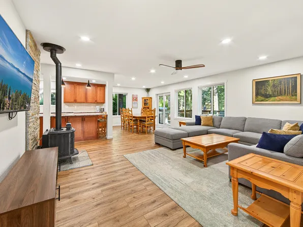 14541 Hansel Ave, Truckee, CA 96161