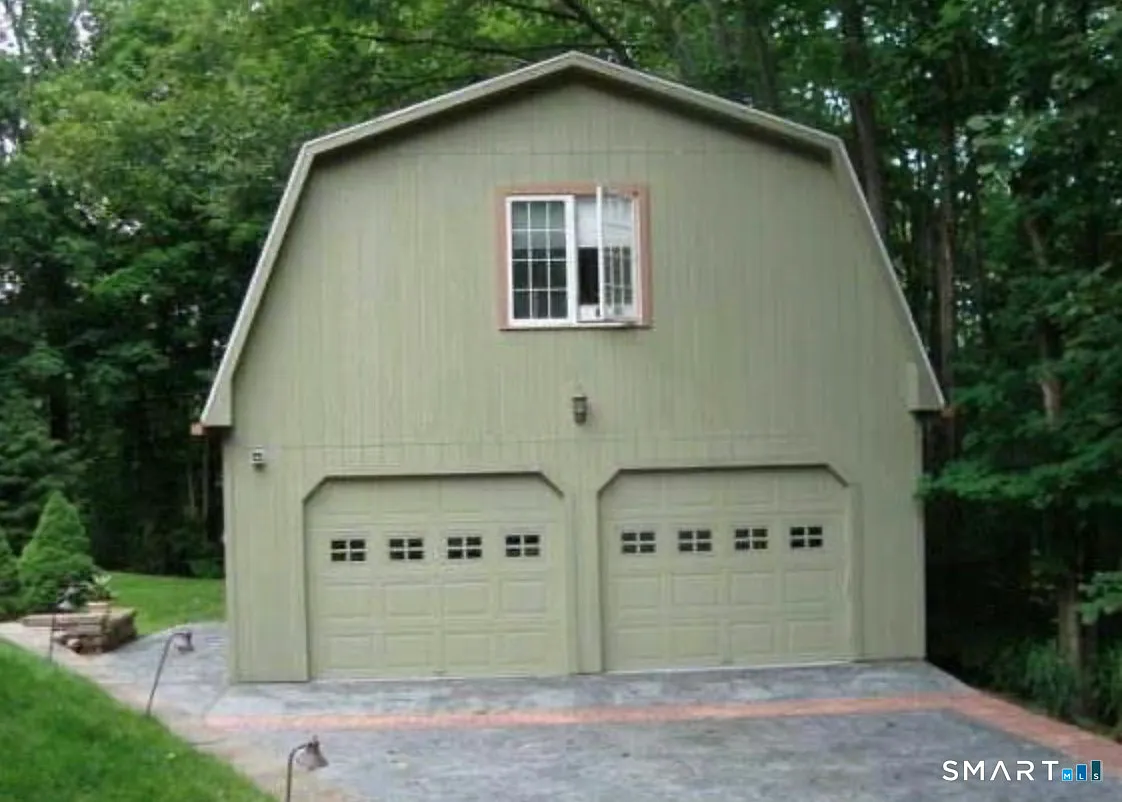 Studio, 2.0 bath, 450 sqft, $1,600 — Photo 1