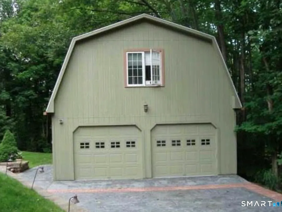 63 Great Hill Rd