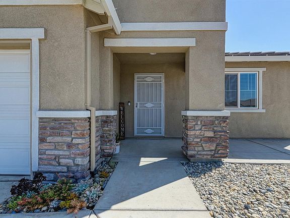 4th image of 3591 Trail Leaf St