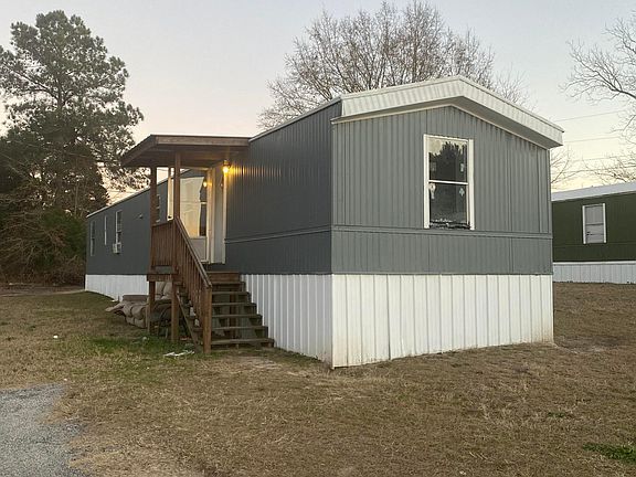 107 Tab Drive Aiken SC 29803... in the Chime Branch MHP.