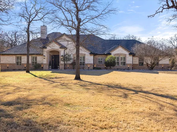 6108 Temple Oaks Ct, Granbury, TX 76049