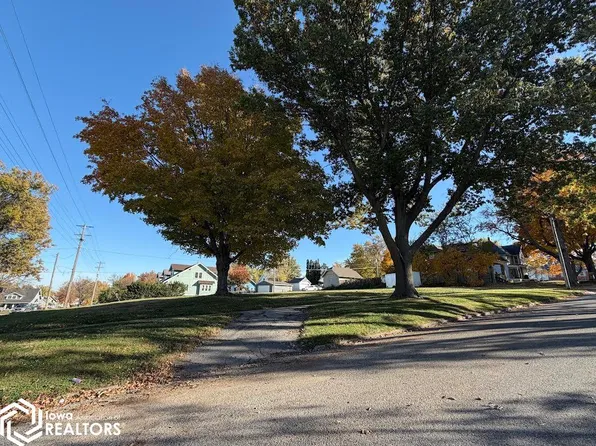 604 Oak St, Atlantic, IA 50022