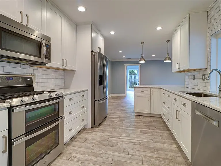 2958 Meadow Wood Dr — Photo 11