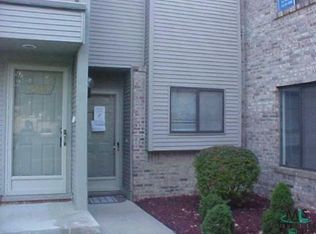 42695 Lilley Pointe Dr, Canton, MI 48187