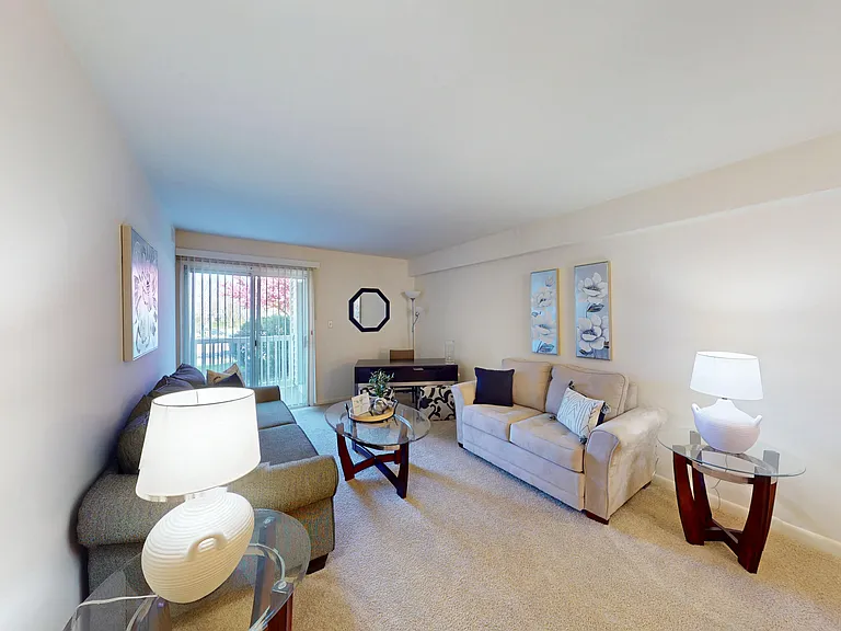 Crystal Lake Apartments — Photo 9