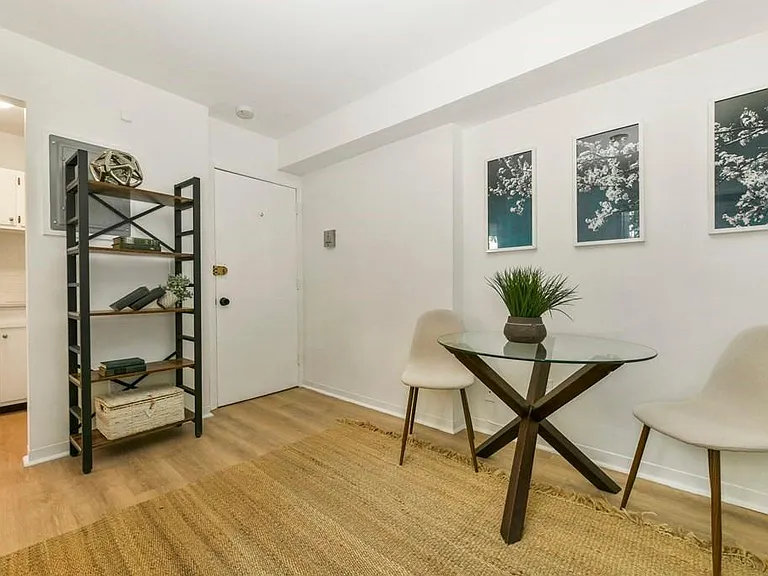 1800 Massachusetts Ave #6 — Photo 5